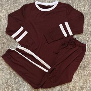 NWOT Burgundy Jersey stripe top and jogger pant set size small